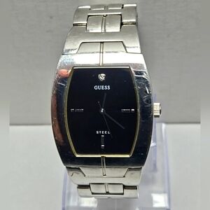 Mens Vintage Guess Steel 31mm G95217G Quartz Analog Watch New Battery